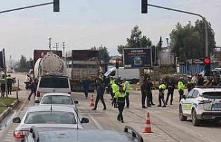 Kamyonun çarptığı adam yaya hayatını kaybetti