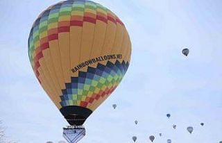 Kapadokya’da balonlar kefiye ile havalandı