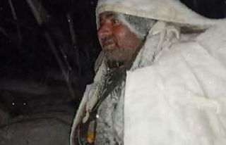 Kar ve tipide çadırları uçan çoban koyun sürüsüyle...