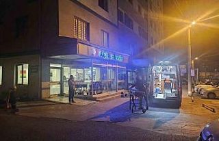 Karşıdan gelen kamyoneti fark edince vagondan atlayan...