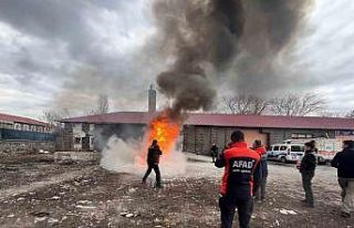 Kars’ta polise afet farkındalık ve yangın eğitimi...