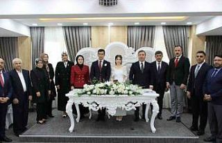 Kartal ve Gül ailesinin mutlu günü