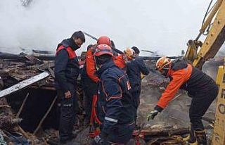 Kastamonu’da iki katlı ev küle döndü: Evdeki...