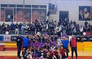 Kayseri derbisini Elit Voleybol kazandı