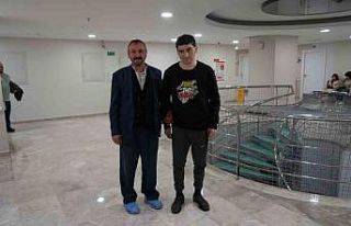 Kazada kafatasının yarısı alınan genç, ameliyatla...