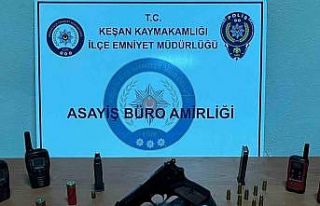 Keşan’da 17 adrese eş zamanlı operasyon yapıldı