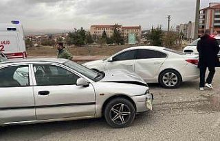 Keşan’da iki otomobilin çarpıştığı kazada...