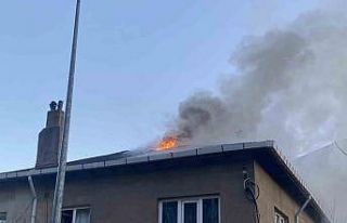 Kırklareli’nde 2 katlı evde yangın