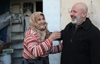 Kocasinan Belediyesi, asırlık Fatma Nine’ye evde...