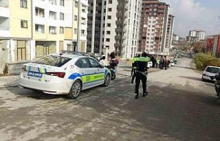 Kontrolden çıkan araç öğrencilerin arasına daldı:...