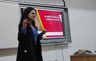 Kula’da öğrencilere diyabet ve bağımlılıkla...