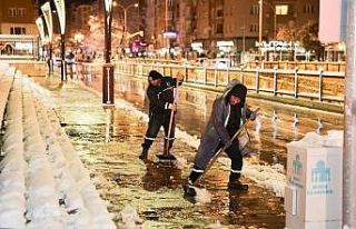 Kütahya Belediyesi’nden karla mücadele seferberliği