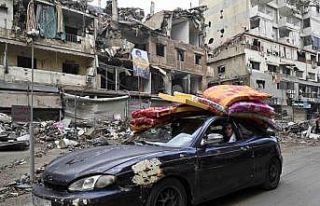 Lübnan’da yerinden edilen siviller güneye dönmeye...