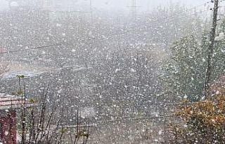 Mardin’de mevsimin ilk karı yağdı