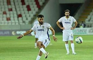 Menemen FK’da Burak Yeşilay sakatlandı