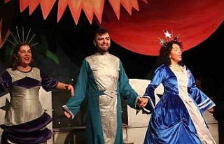 Merkezefendi Kent Tiyatrosu seyircisiyle buluşuyor