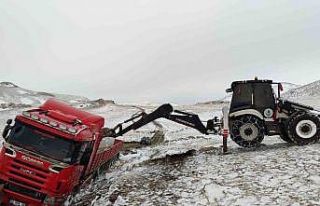 Mersin’de bin 850 rakımda karda mahsur kalan 6...