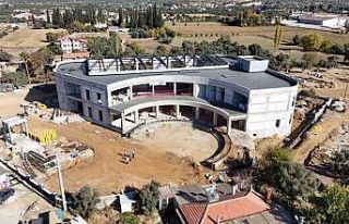 Milas Kültür Merkezi sanat ve etkinliklerin yeni...