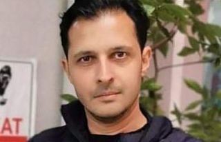 Okulda fenalaşan öğretmen hayatını kaybetti