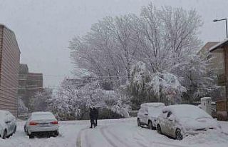 Oltu’ya mevsimin ilk karı yağdı