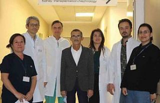 Ömrünün yarısından çoğu diyalizde geçti