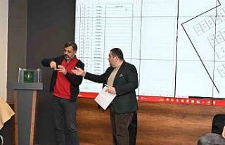 Osmaniye’de geçici prefabrik iş yerlerinin kura...