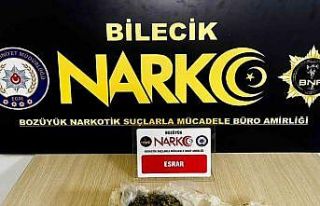 Otobüste 833 gram esrar maddesi ile yakalandı