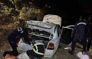 Otomobil şarampole yuvarlandı: 5 yaralı