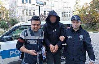 Park halindeki araçtan tencere ve tava çaldı