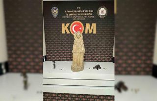 Polis tarafından ele geçirilen 4 başlı Hekate...