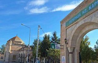 Polisten mezarlıklarda tahribat kontrolü