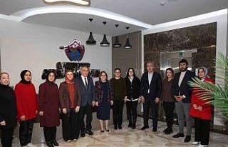 Prof. Dr. Nevzat Tarhan: "Aile Akademisi intihar...