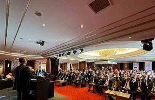 Rektör Türkmen, Türkiye Üniversite Sporları Federasyonu...