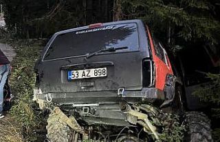 Rize’de trafik kazası: 2’si ağır 4 yaralı