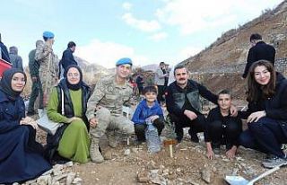 Şehit öğretmenler anısına hatıra ormanı oluşturuldu