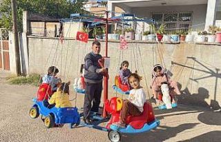 Seyyar atlı karıncasıyla, depremzede çocuklara...