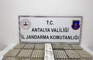 Side’de otele kaçak içki baskını