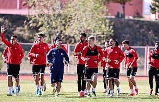 Sivasspor, Fenerbahçe maçı hazırlıklarına başladı