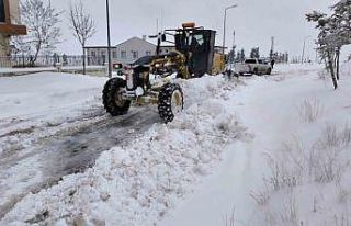 Sivas’ta 226 yerleşim yerinin yolunu açmak için...