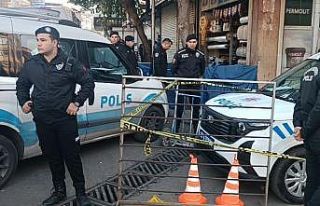 Sokak ortasında eşini öldürdükten sonra intihar...