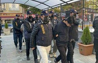 Sosyal medya üzerinden kazanç vaadiyle dolandırıcılık...