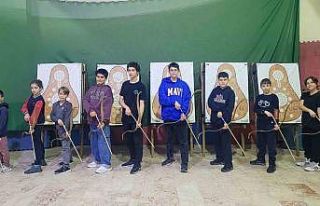 SUBÜ’de Geleneksel Okçuluk Kursu başladı