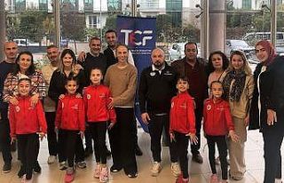 Süleymanpaşalı minik cimnastikçilerden büyük...