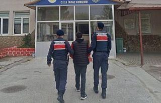 Taklit anahtarla hırsızlık suçundan aranan şahıs...