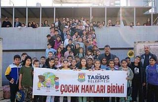 Tarsus’ta çocuklar haklarını eğlenerek öğrendi