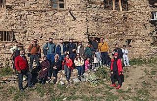 Taş evlerden oluşan Hizan’ın köyleri fotoğraf...