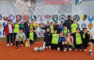 Tavşanlı İdmanyurdu, Kuşadası’nda Atatürk...