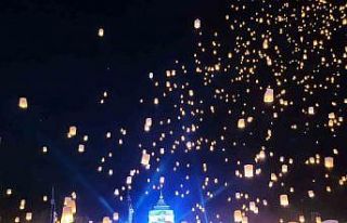 Tayland’da görsel şölen: Binlerce dilek feneri...
