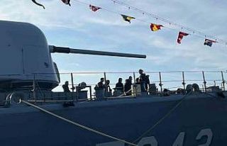 TCG Fatih’e ziyareti akını