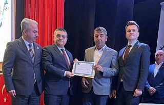 Temiz su sağlayan köy muhtarlarına teşekkür belgesi